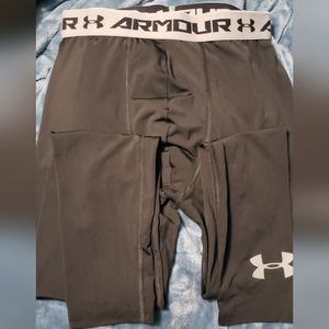 Boys under armour black leggings